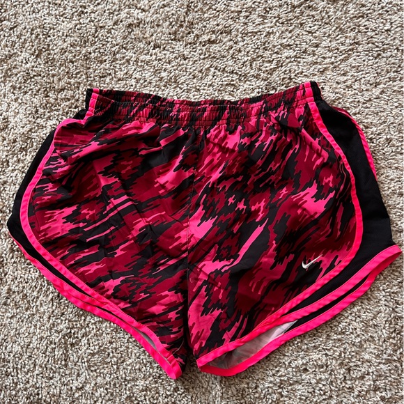 Nike Tempo Running Shorts - Picture 1 of 3